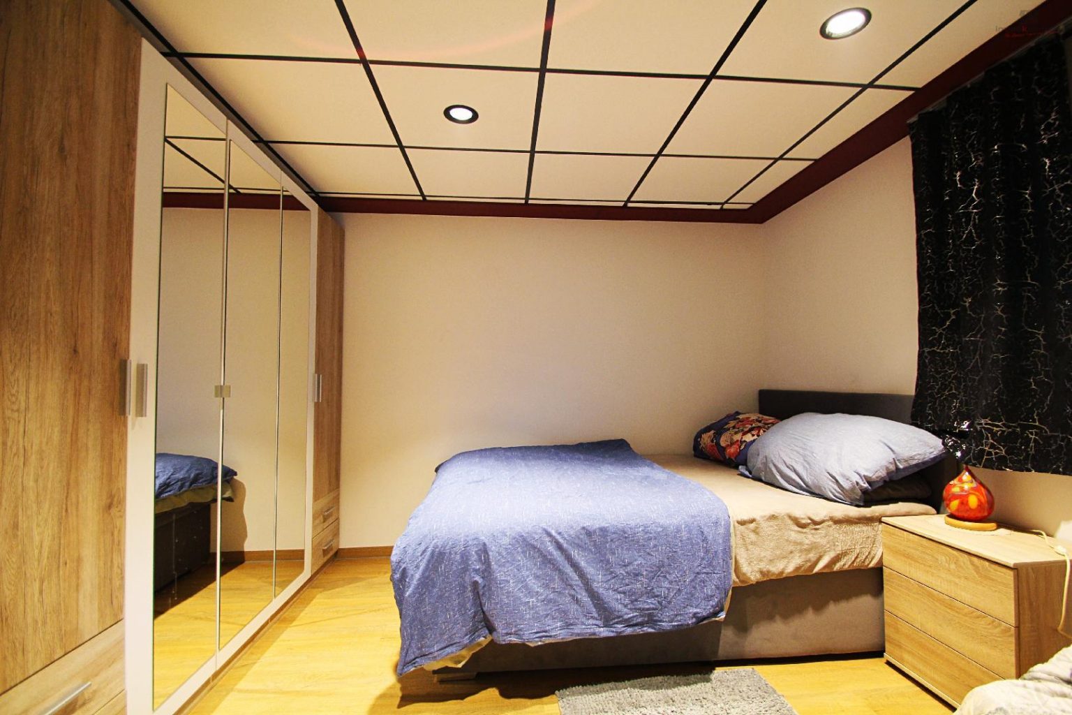 Schlafzimmer UG
