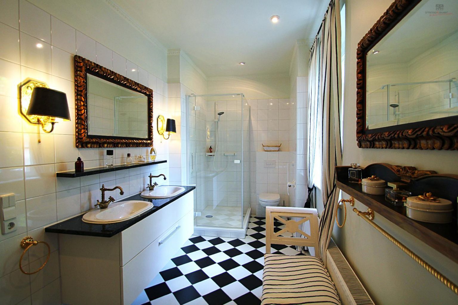Badezimmer en Suite