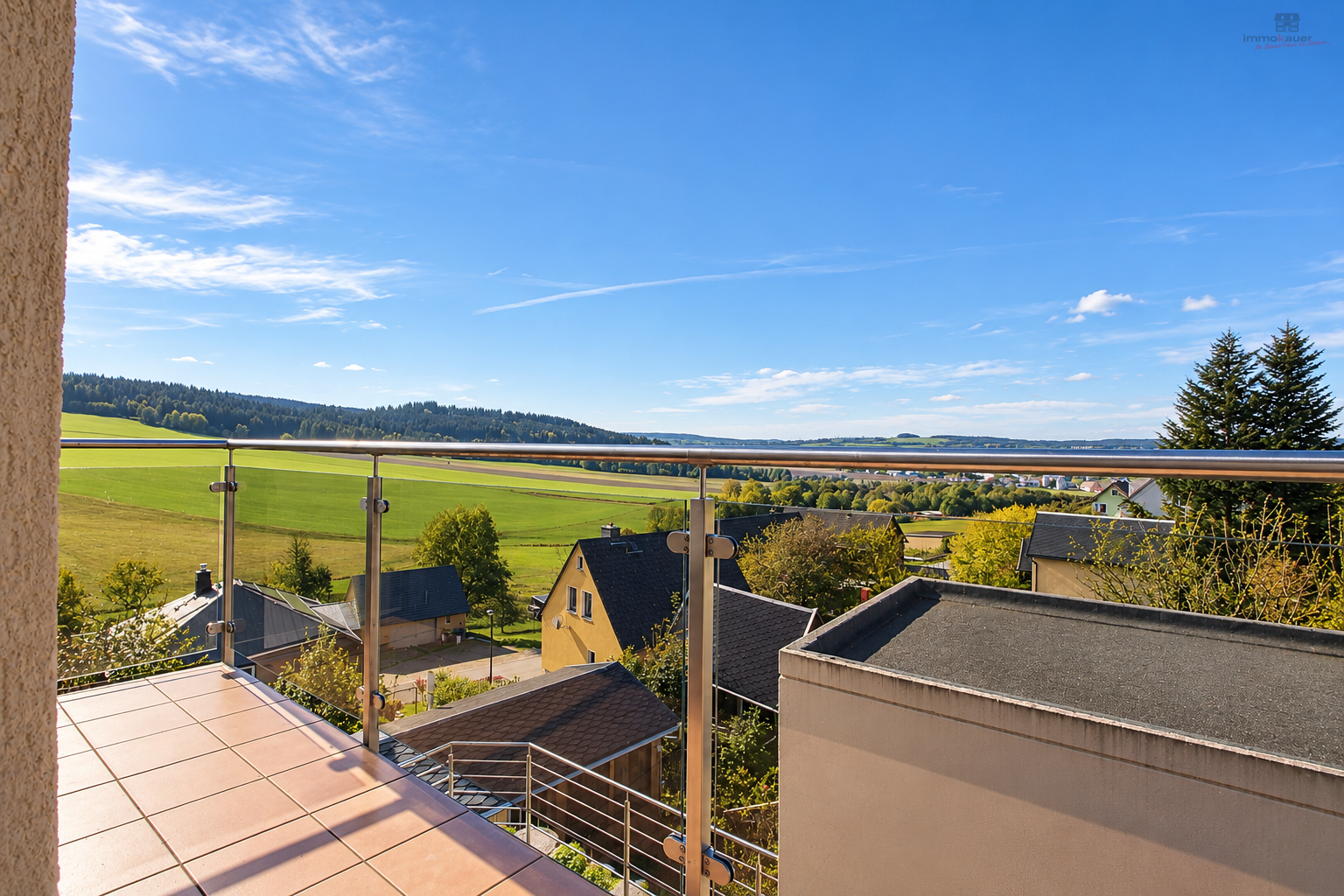 Panoramablick über das Tal